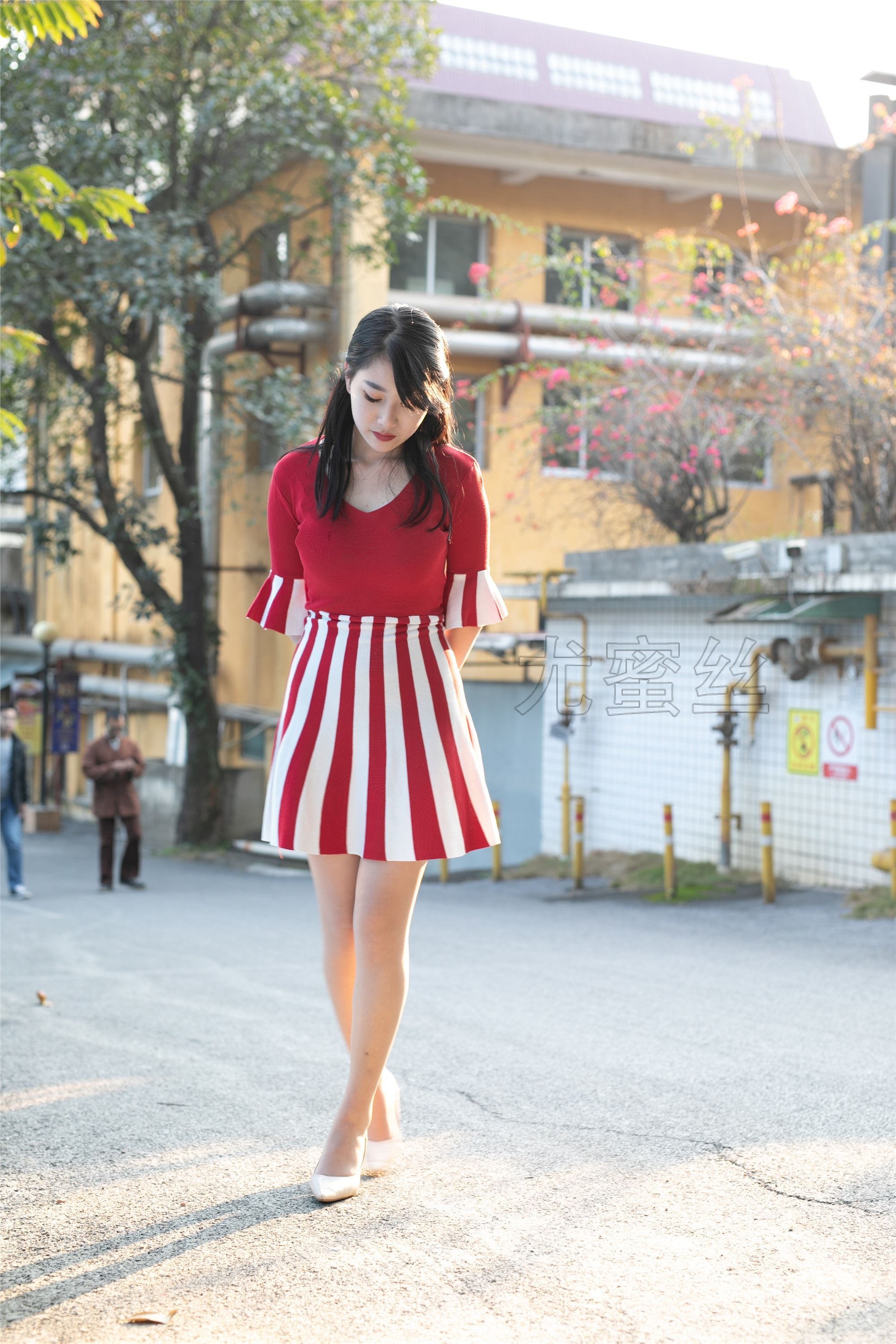 尤蜜丝 穿搭写真 NO.039